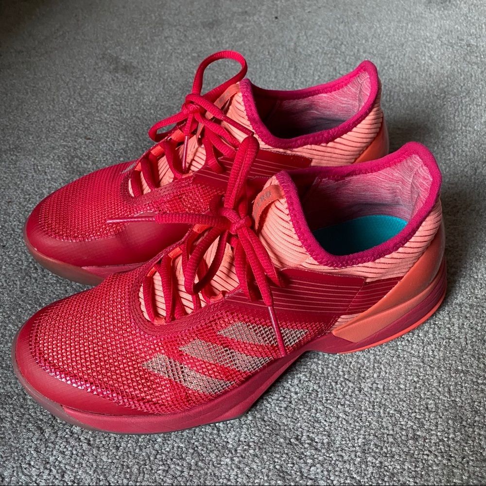 Adidas Adizero Ubersonjc 3 tennis shoes